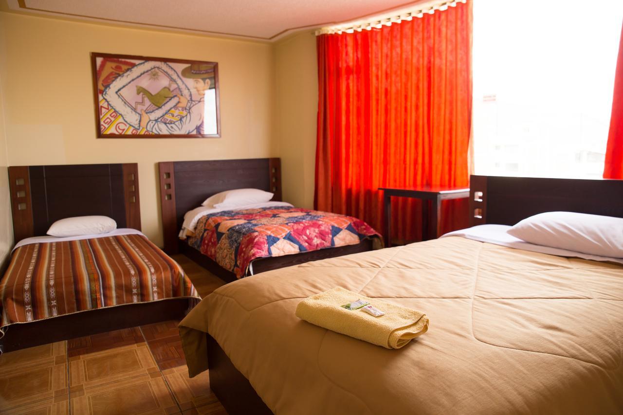 Mashy'S Hostal Otavalo Extérieur photo
