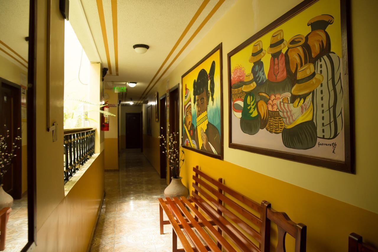 Mashy'S Hostal Otavalo Extérieur photo